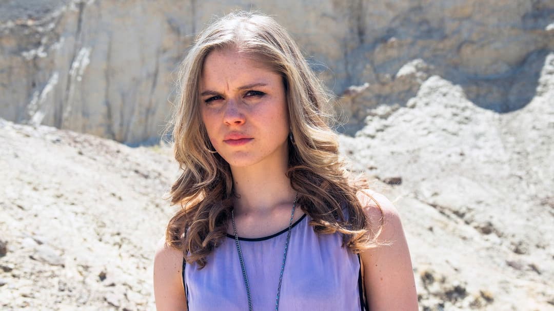 Кровний батько backdrop 6