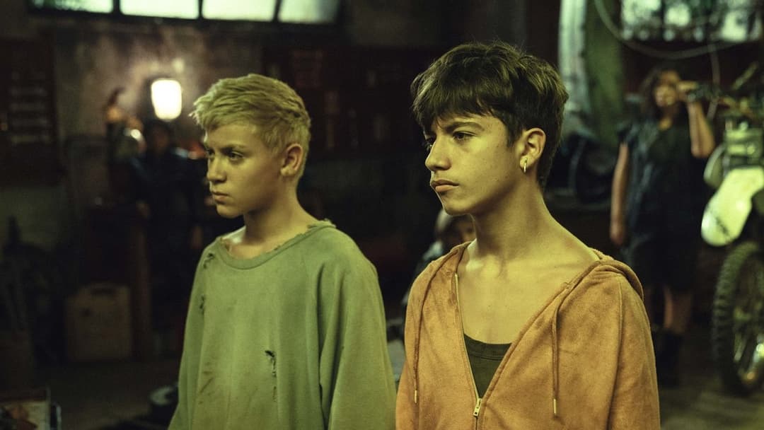 Небезпечне місто backdrop 1