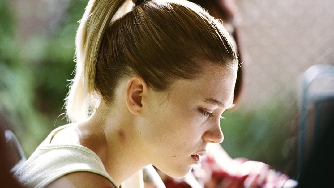 Einfach das Ende der Welt backdrop 18