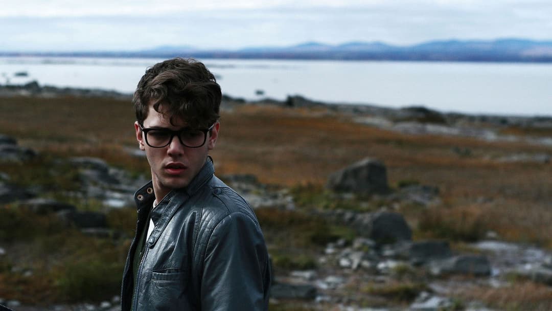 I Killed My Mother backdrop 19