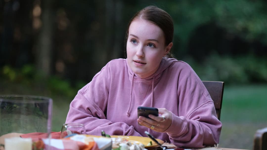 The Guide to the Perfect Family backdrop 18