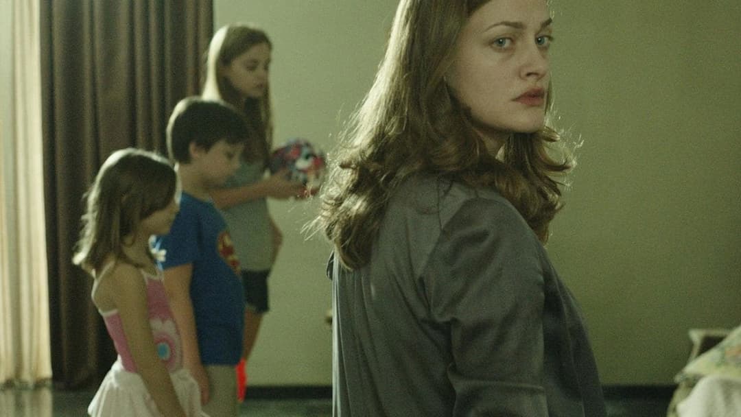 Miss Violence backdrop 3