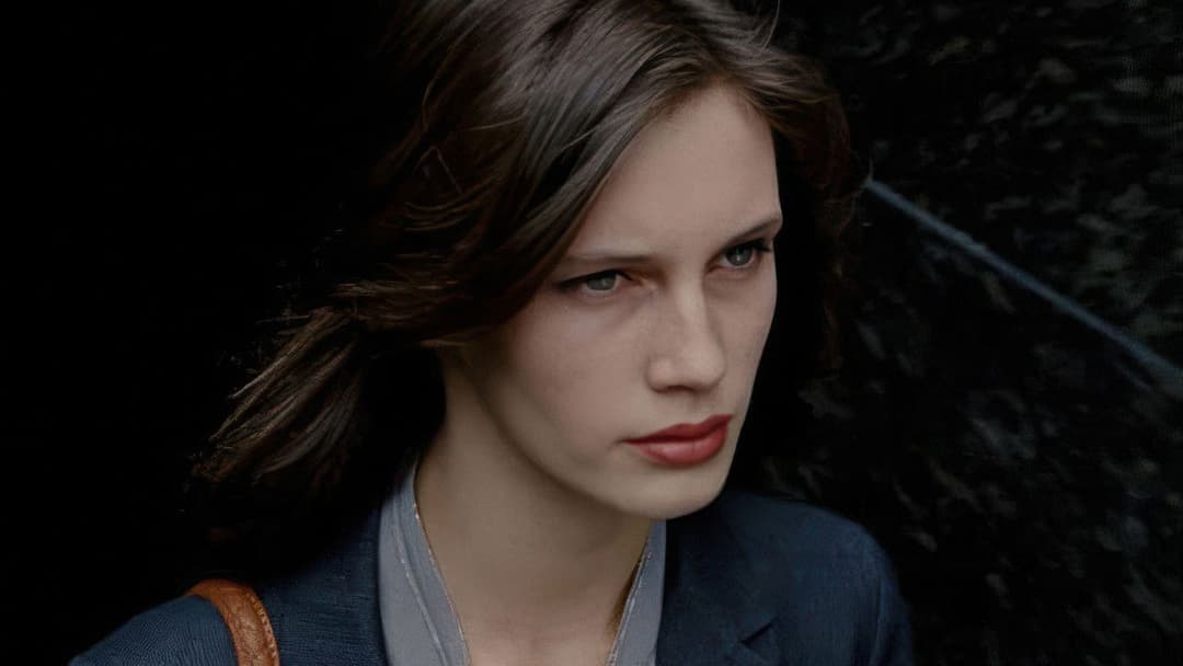 Молода і прекрасна backdrop 11