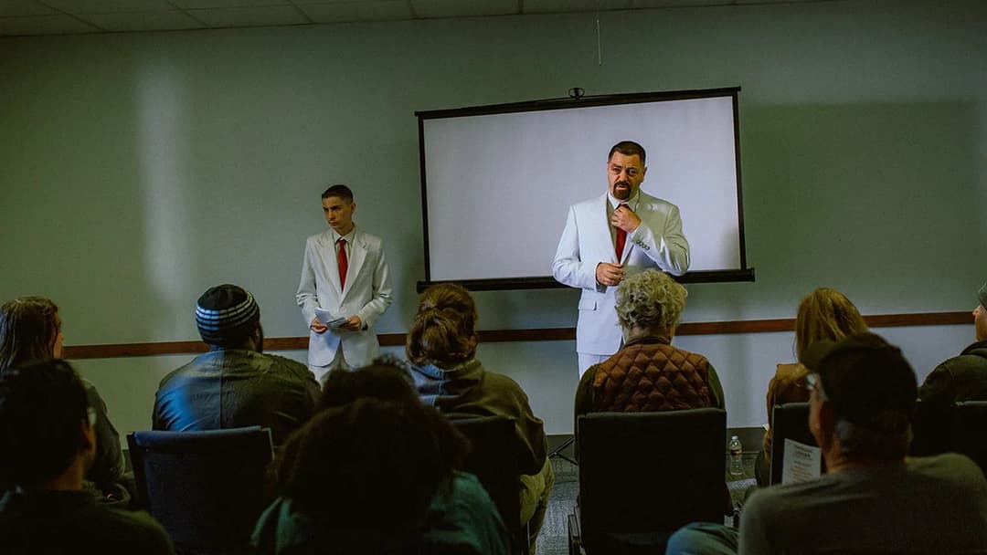 Суверен backdrop 8