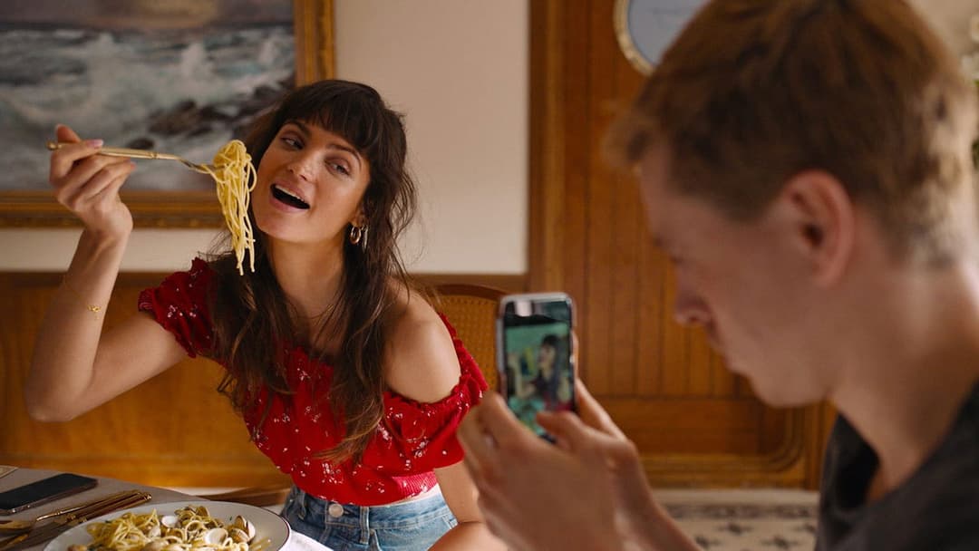 Трикутник смутку backdrop 14