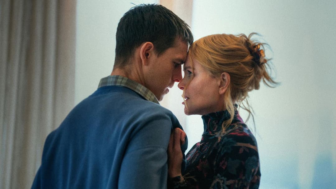 Хороша погана дівчинка backdrop 12