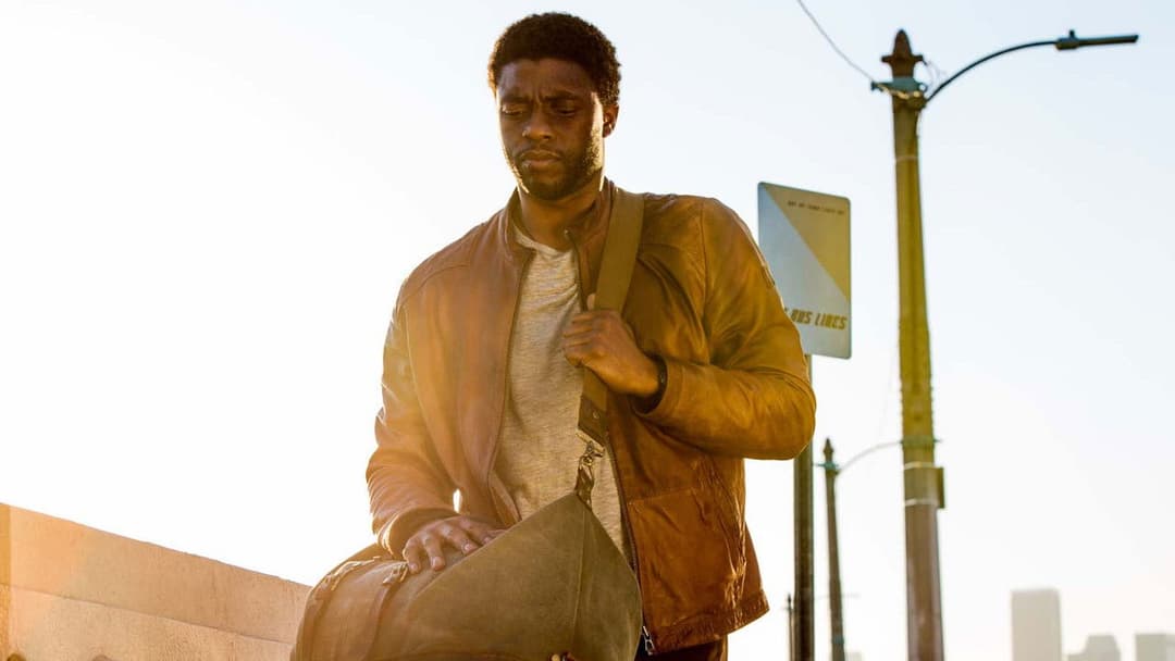 Message from the King backdrop 16