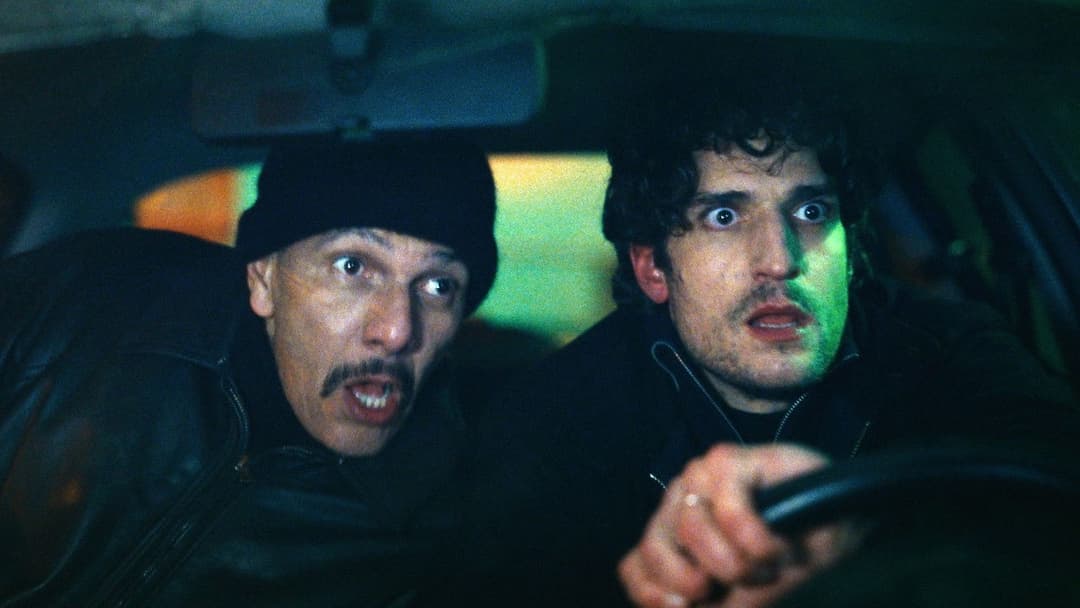 L'Innocent backdrop 13