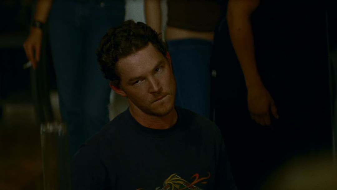 Альфа Дог backdrop 5