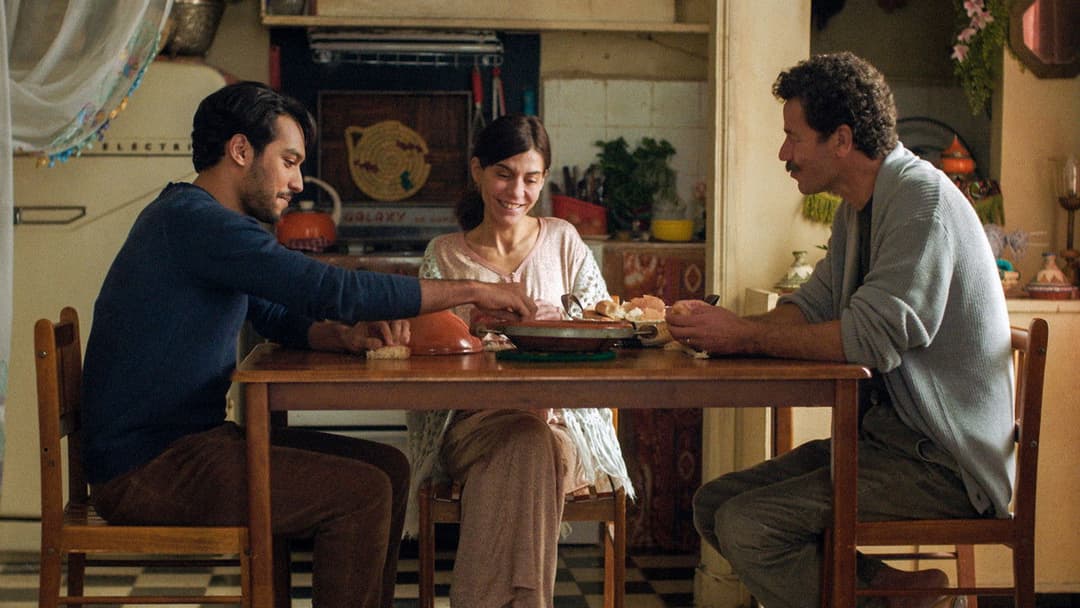 أزرق القفطان backdrop 7