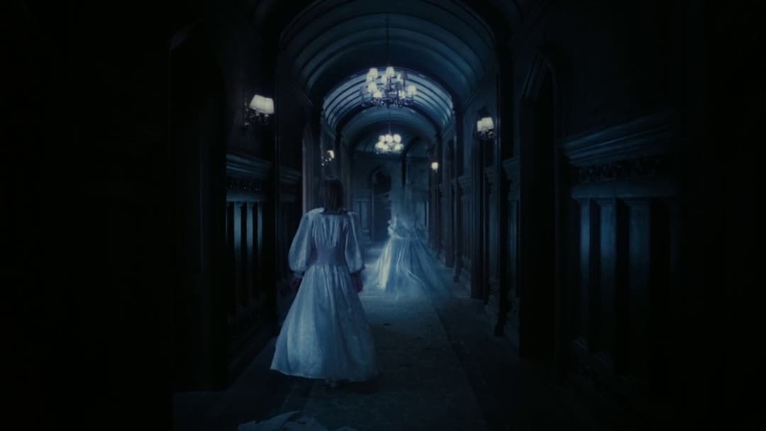 Похмурі тіні backdrop 18