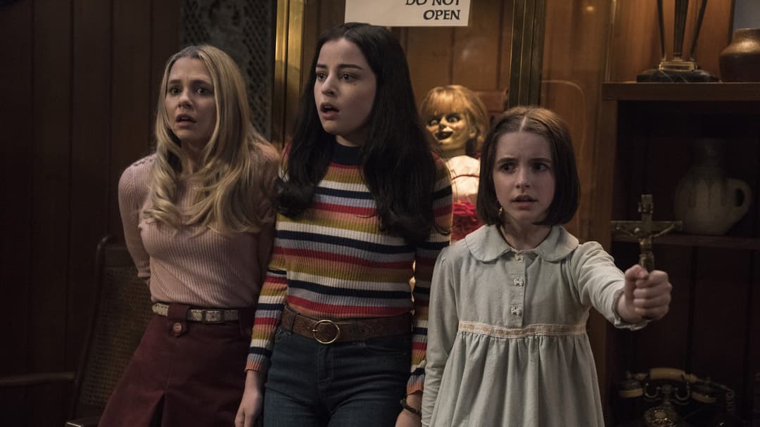 Annabelle 3 backdrop 3