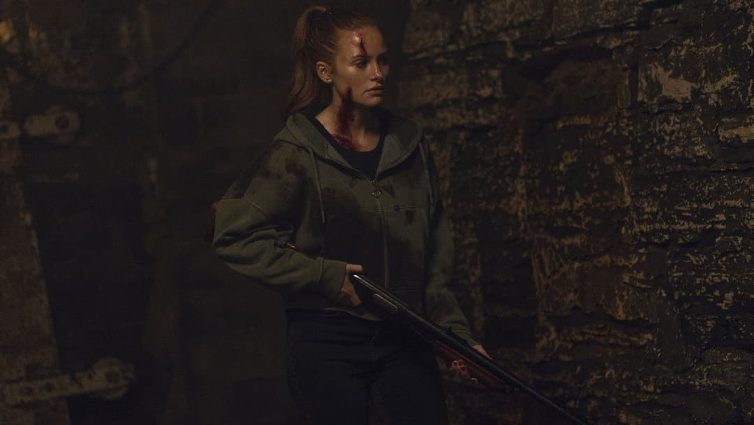 Незнайомці: Частина третя backdrop 9