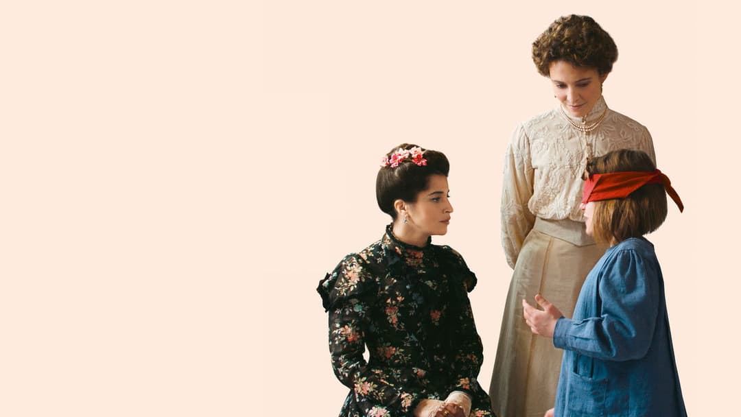 La nouvelle femme backdrop 6