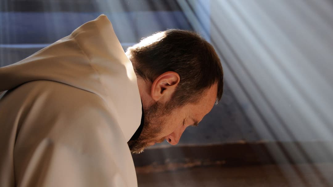 Von Menschen und Göttern backdrop 7