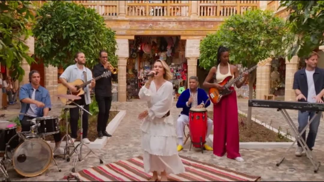 Voyage voyage, les stars chantent au Maroc