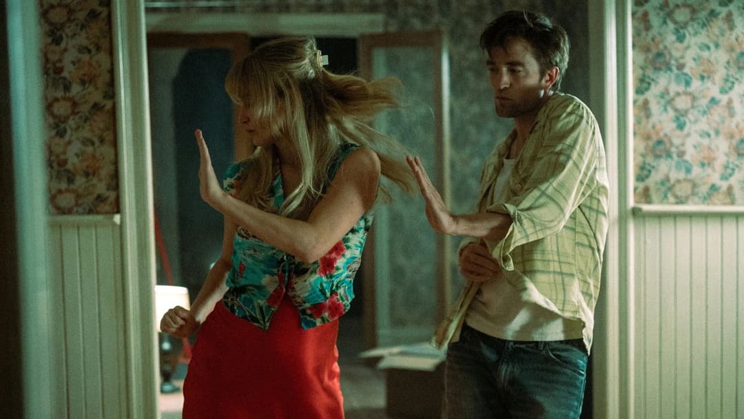 Die My Love backdrop 17