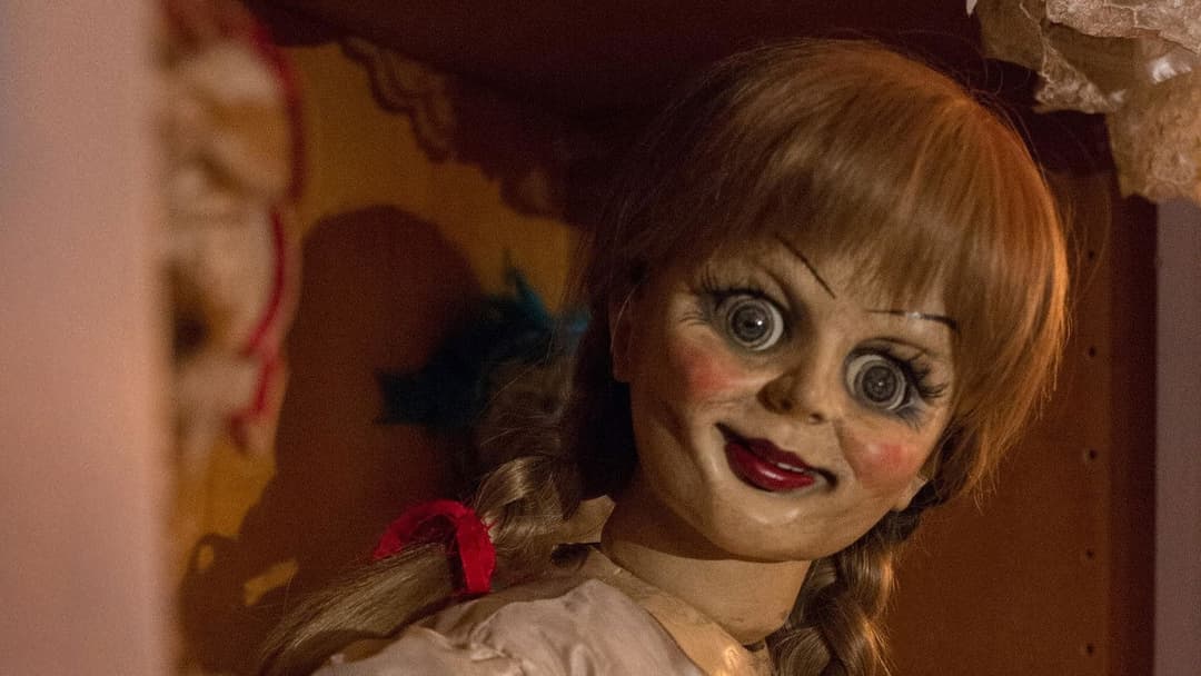 Annabelle backdrop 17