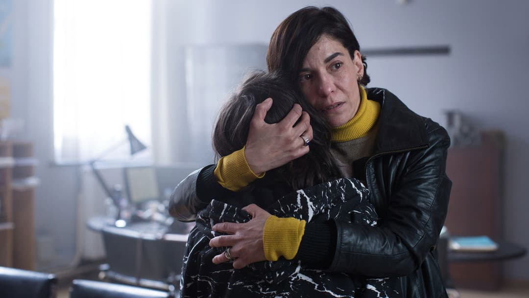 Rebel - In den Fängen des Terrors backdrop 7