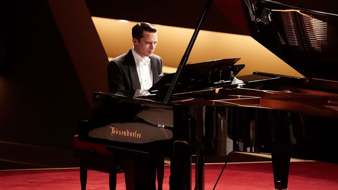 Grand Piano - Symphonie der Angst backdrop 1