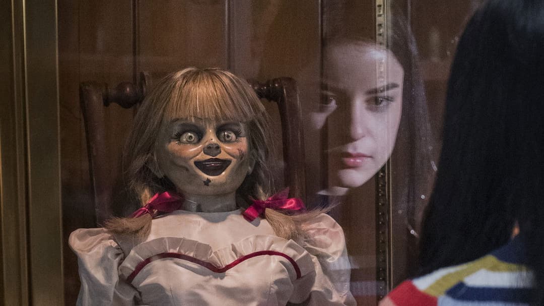 Annabelle 3 backdrop 4
