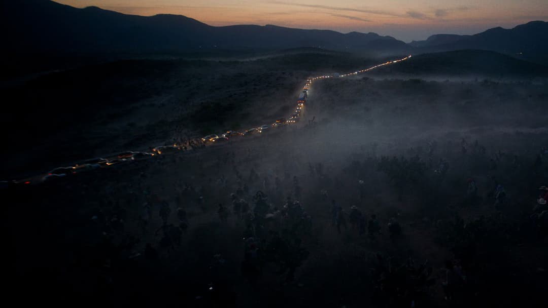 Бардо: Фальшиві хроніки жменьки правди backdrop 9