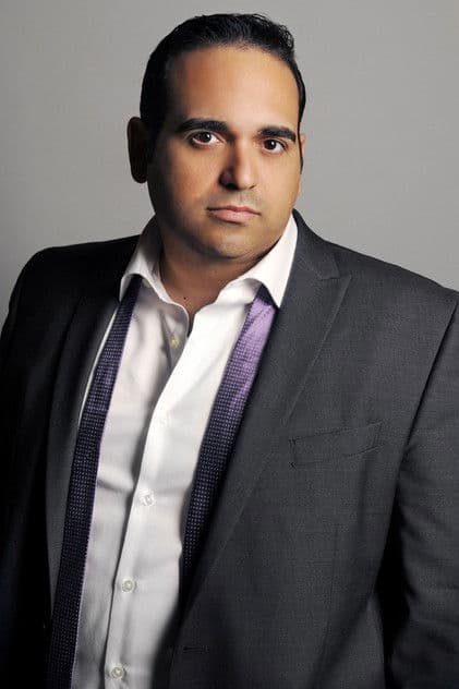 Роберт Амая