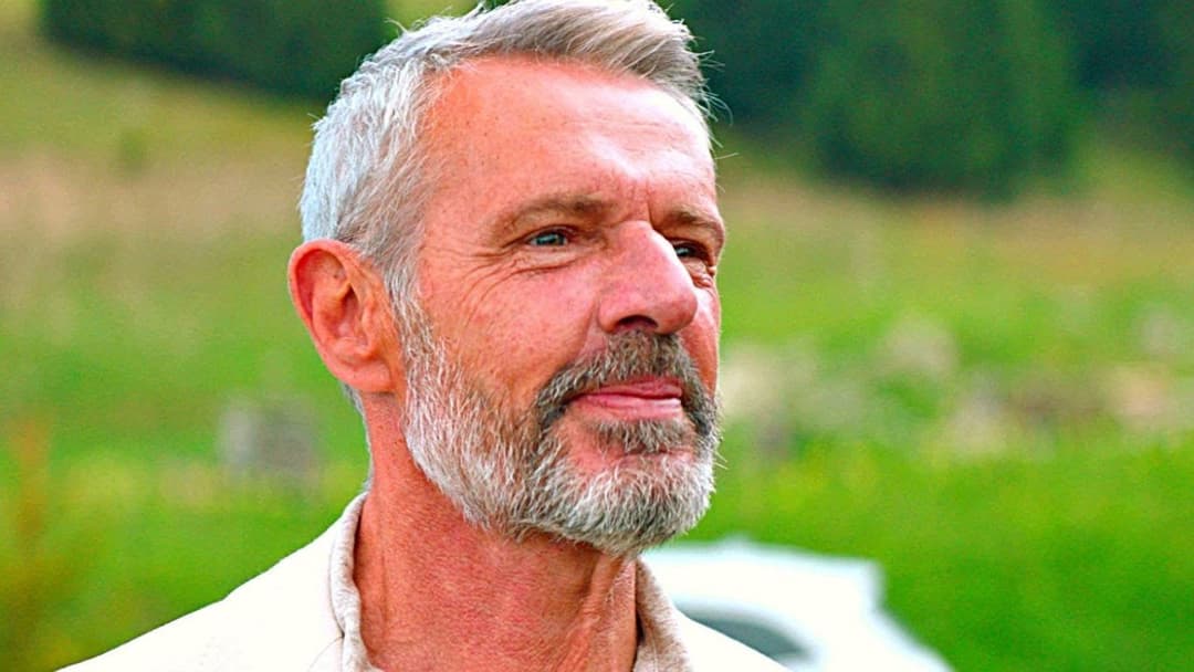 Les Choses simples backdrop 12