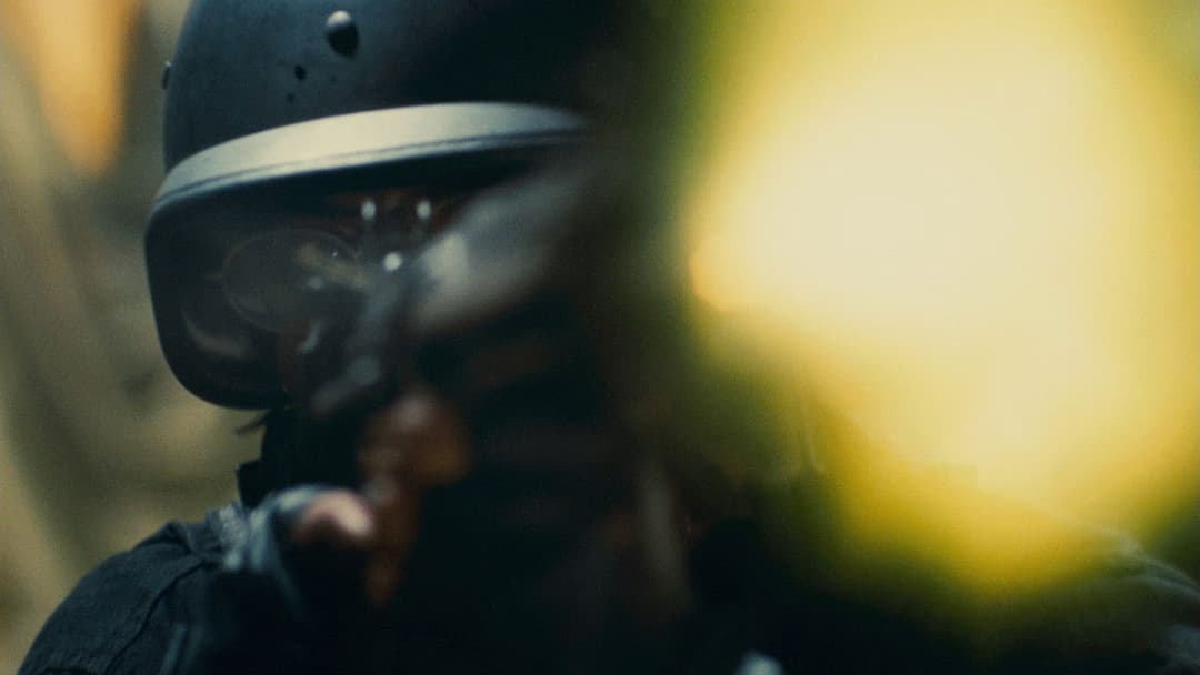 Елітний загін 2: Ворог серед нас backdrop 13