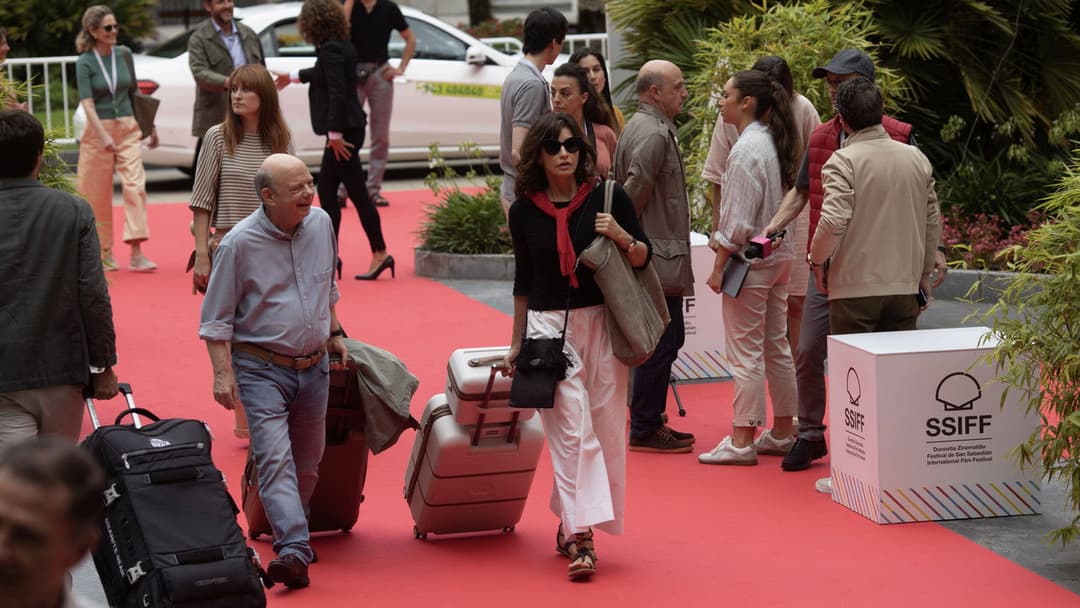 Rifkin’s Festival backdrop 10