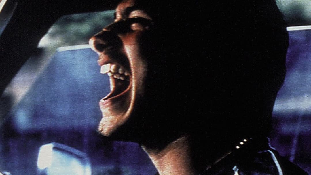 Сука любов backdrop 3