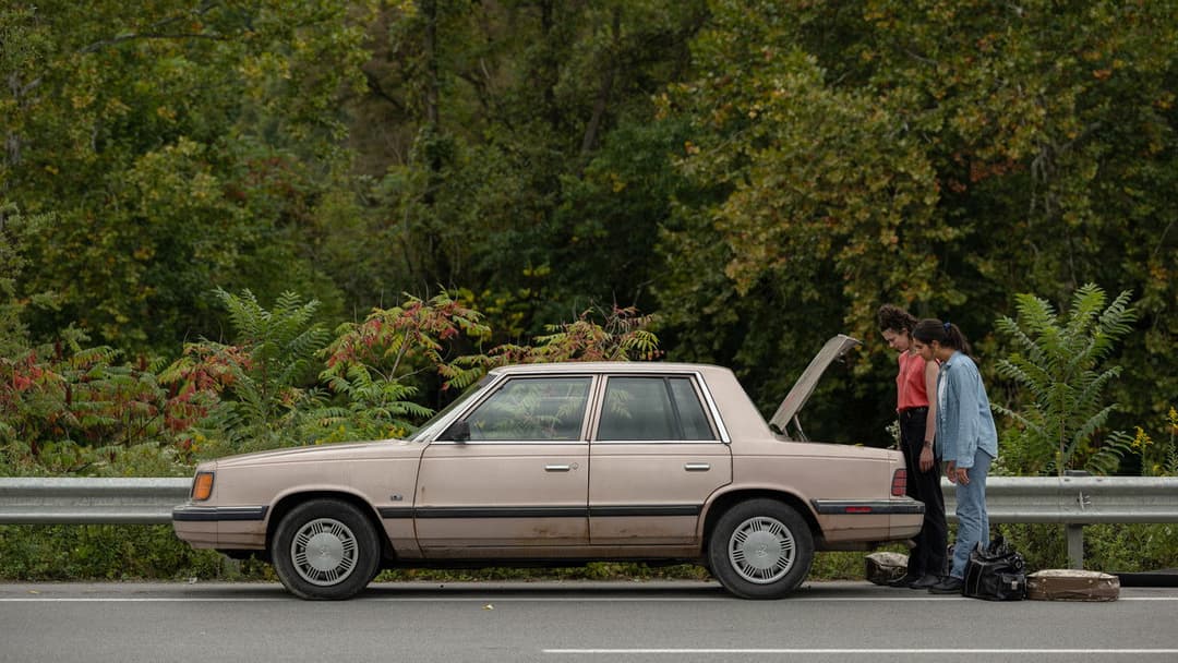 Drive-Away Dolls backdrop 7