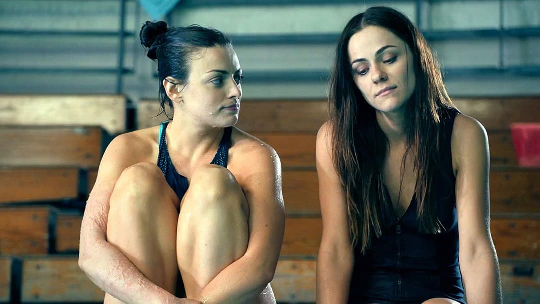 12 Feet Deep - Gefangen im Wasser backdrop 8