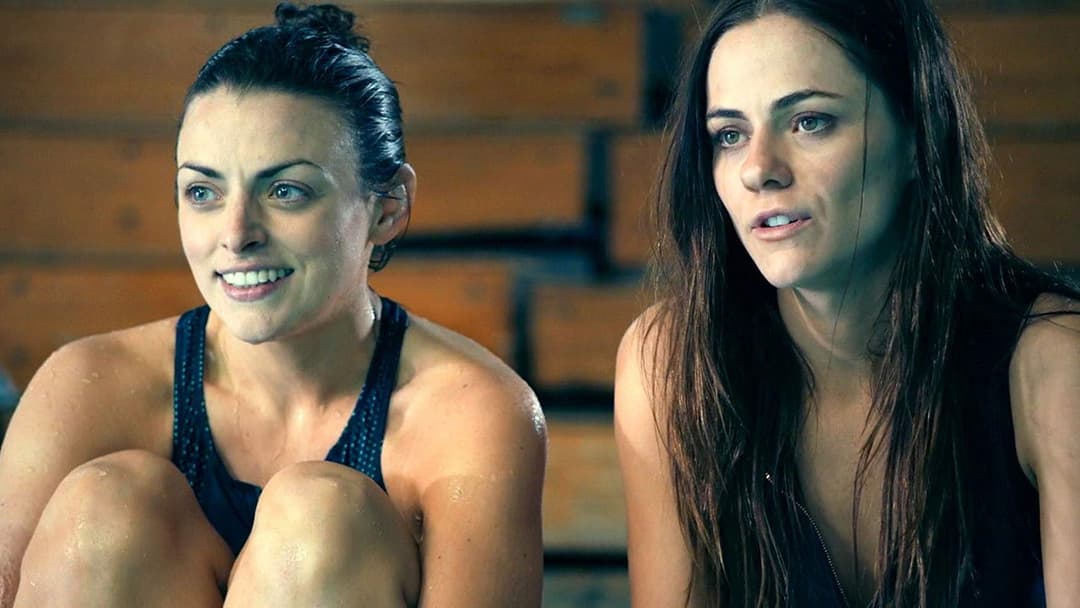 12 Feet Deep - Gefangen im Wasser backdrop 3