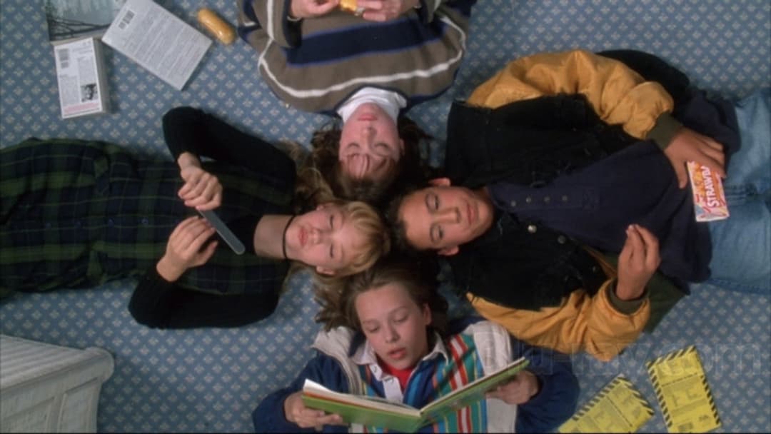 Загублений табір backdrop 3