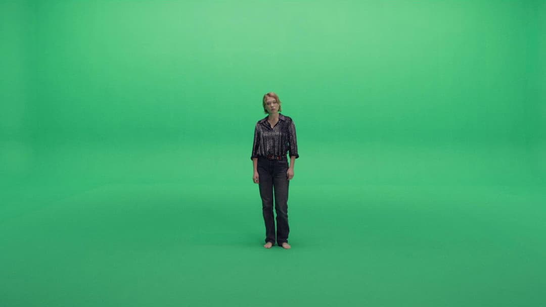 La Bête backdrop 14