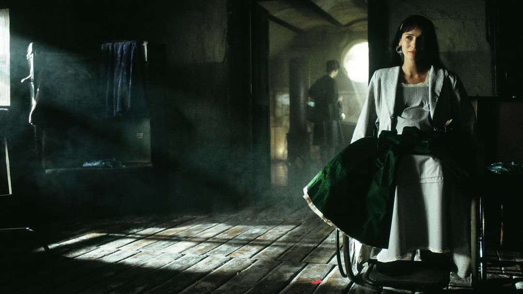 Лабіринт Фавна backdrop 16