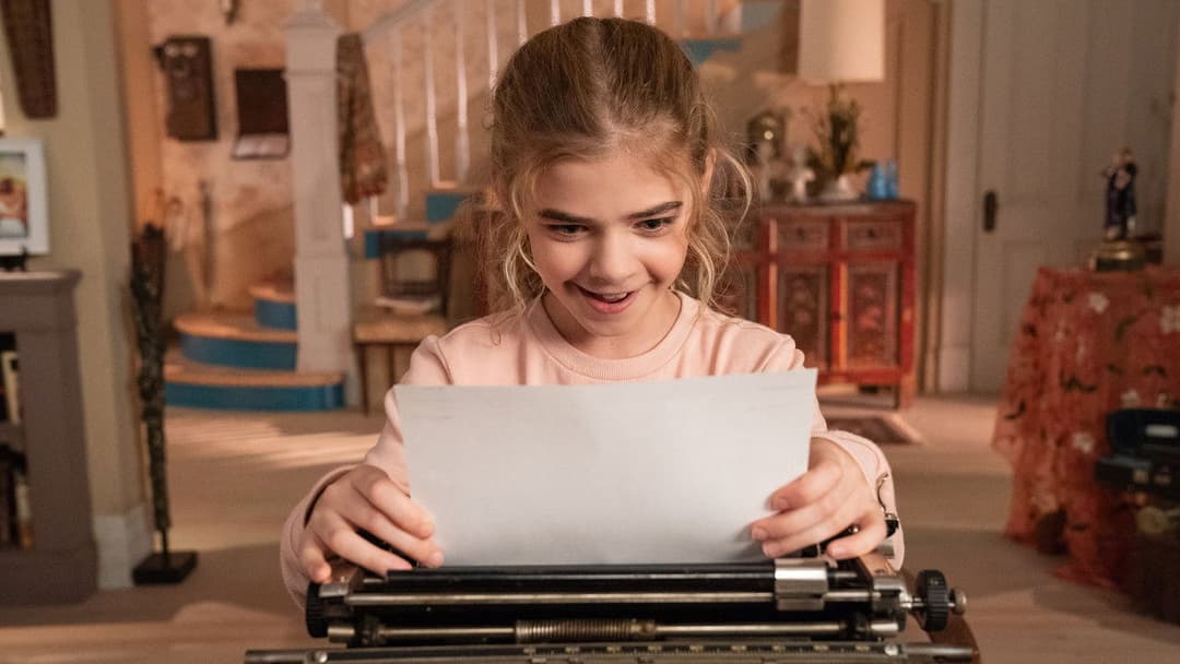 Flora & Ulysses backdrop 11