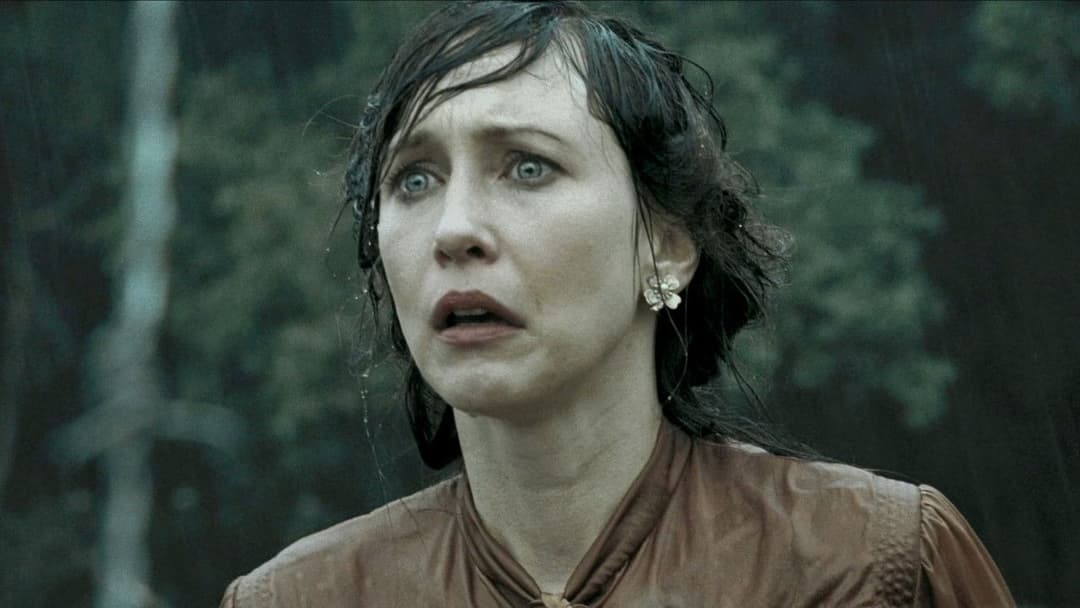 Хлопчик у смугастій піжамі backdrop 13