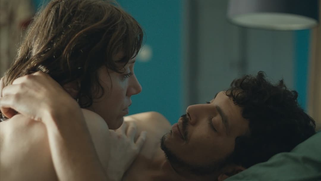 Derrière les palmiers