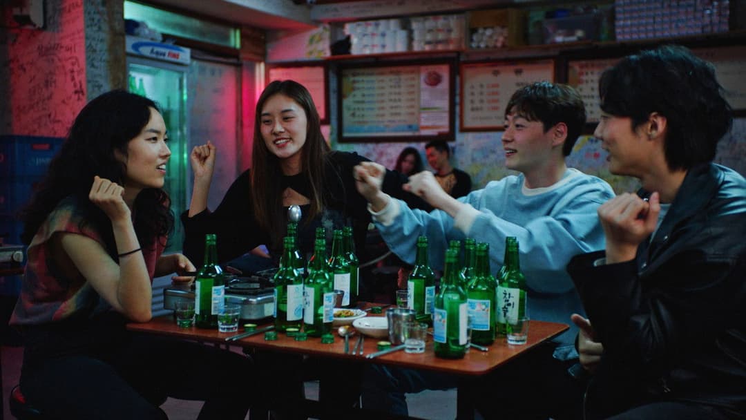 Повернення в Сеул backdrop 9