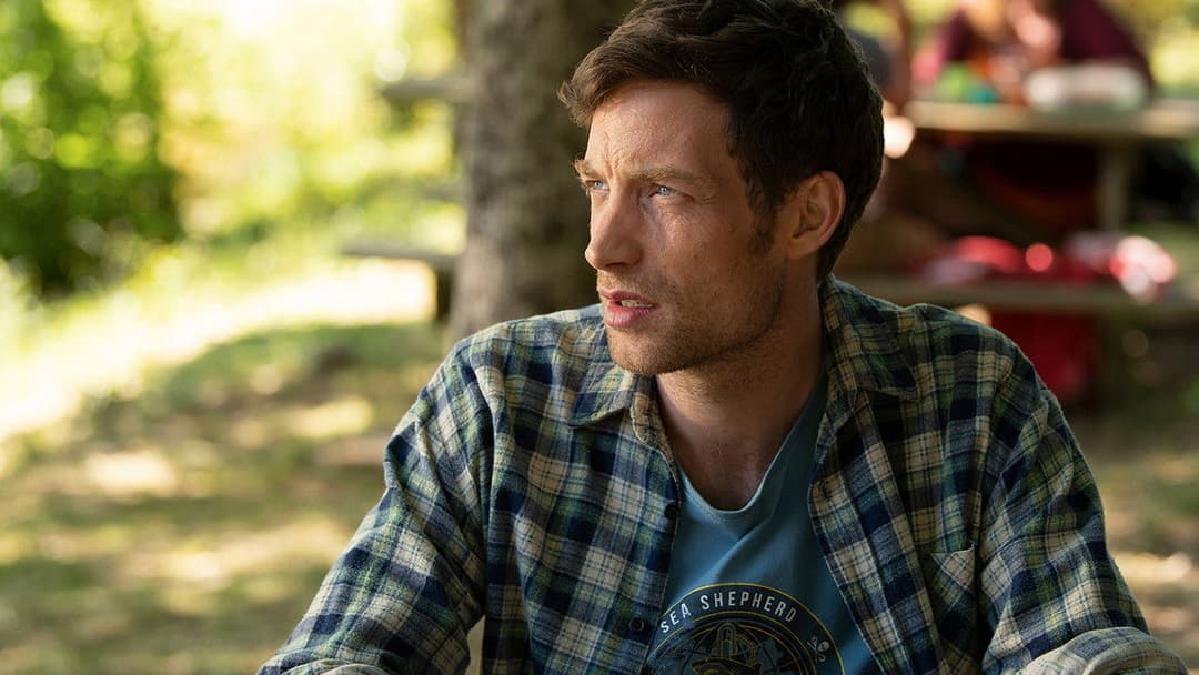 The Deep House backdrop 13