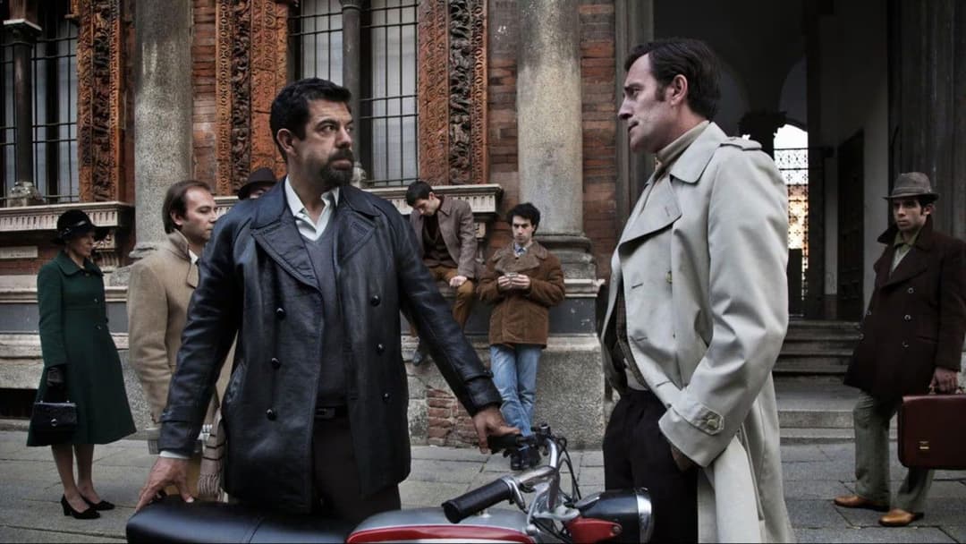 Romanzo di una strage backdrop 1