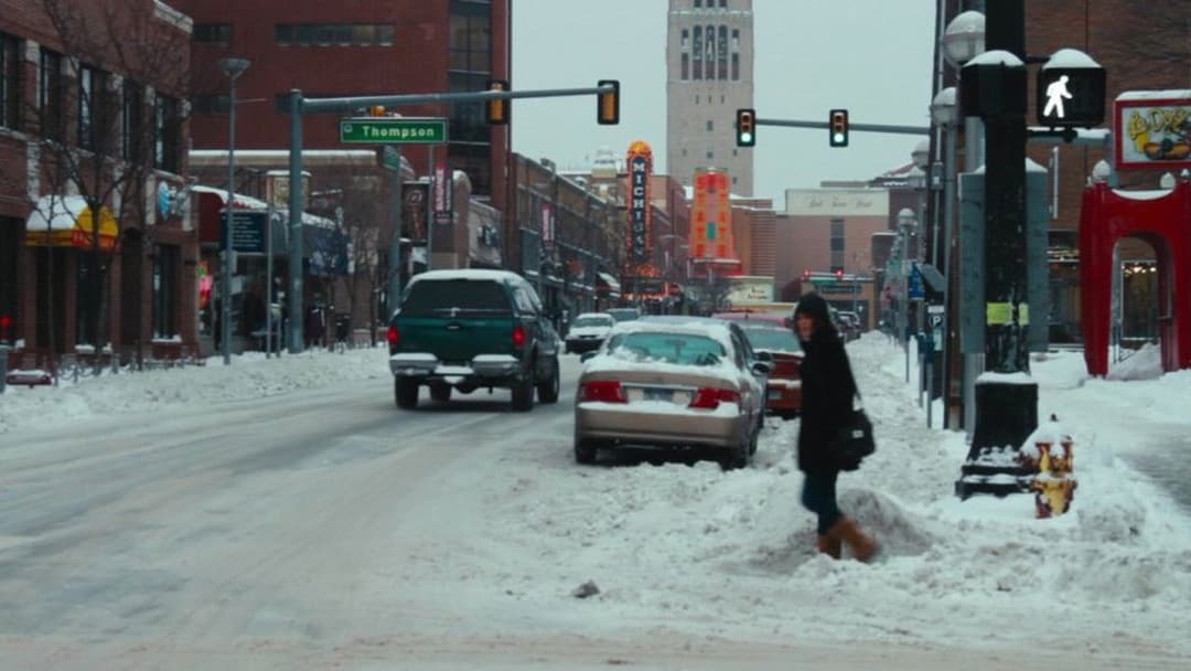 5 років майже одружені backdrop 2