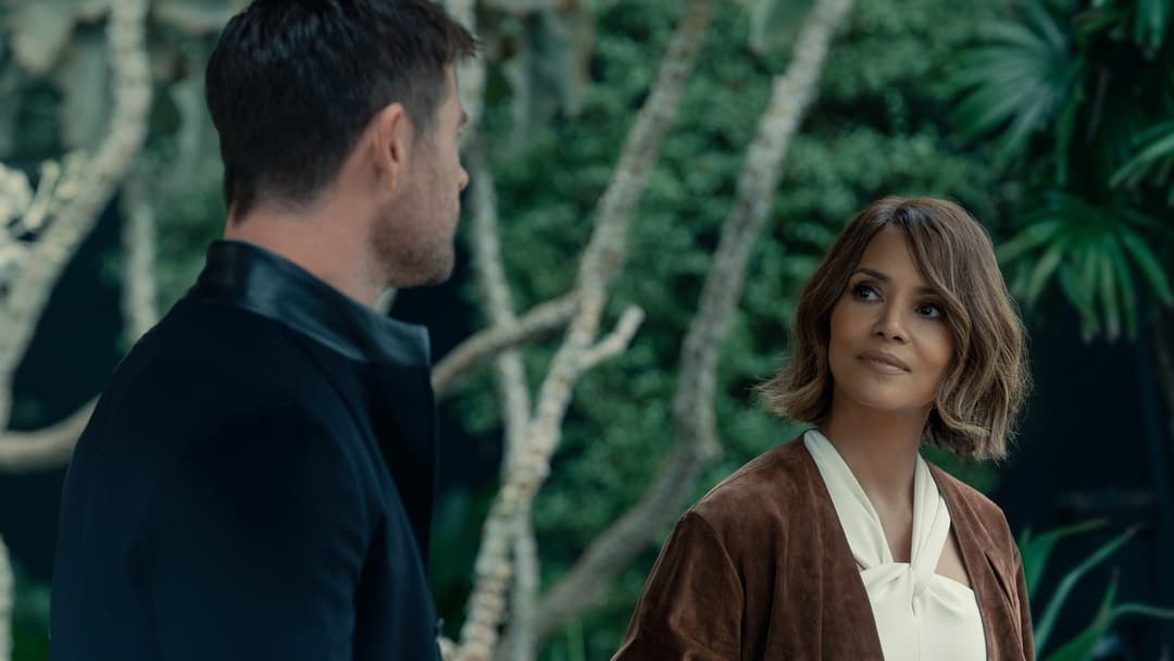 Crime 101 backdrop 12