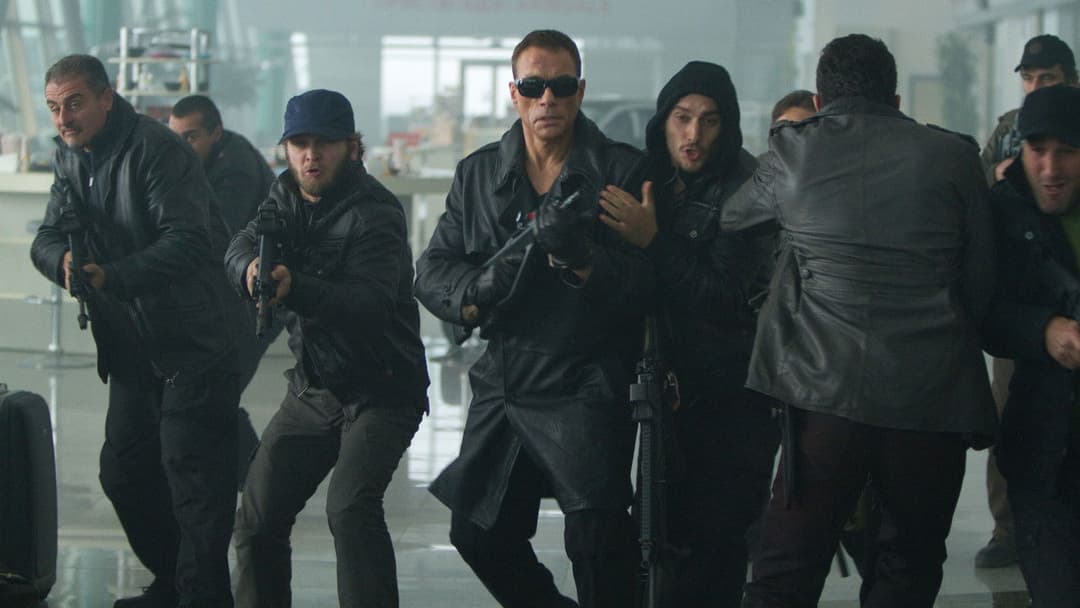 The Expendables 2 backdrop 7