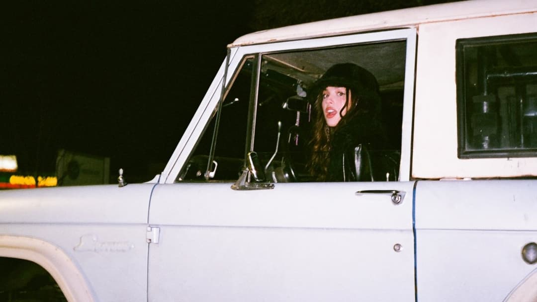 OLIVIA RODRIGO: driving home 2 u (a SOUR film) backdrop 5