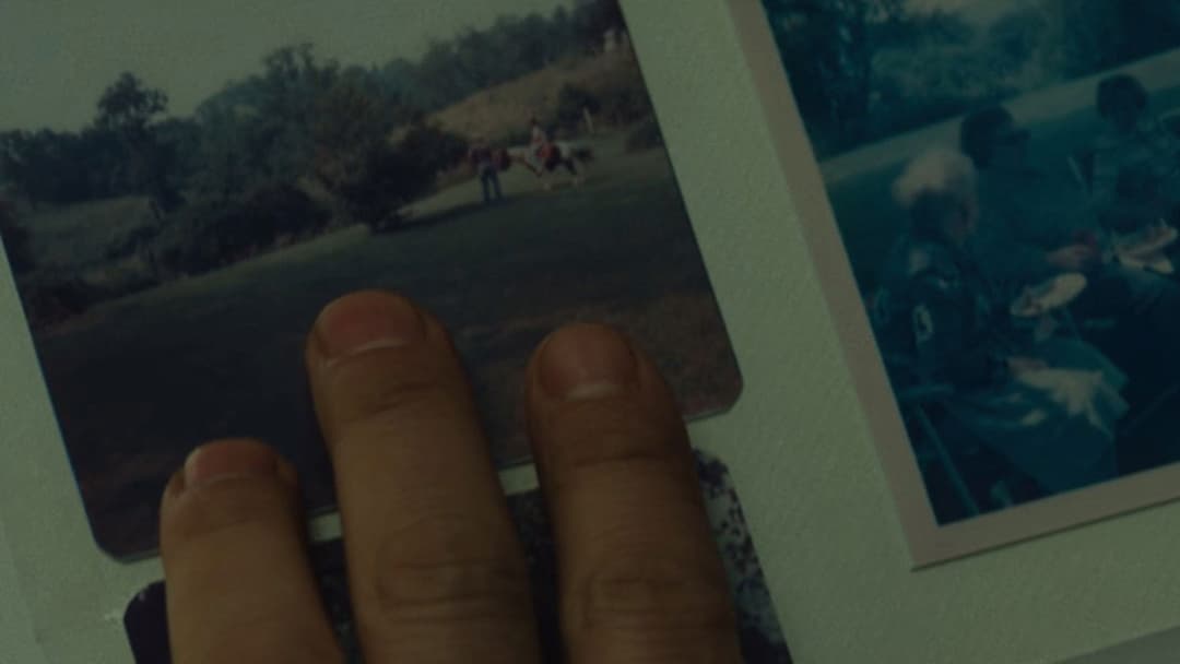 Темні води backdrop 8