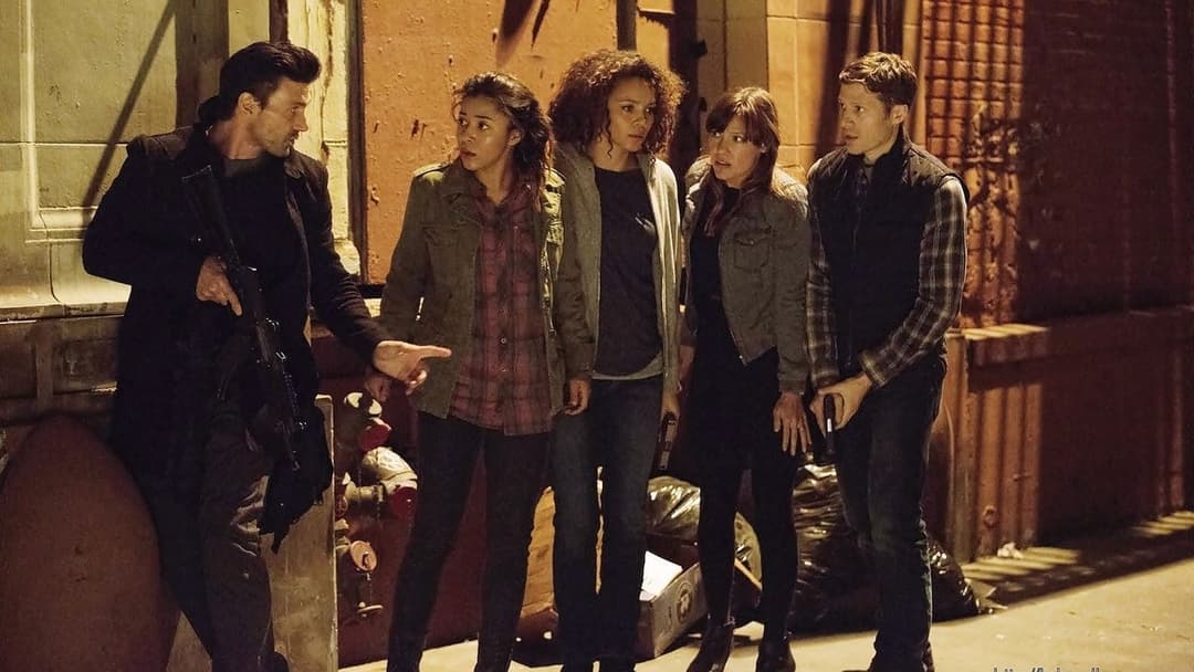 Судна ніч 2: Анархія backdrop 19