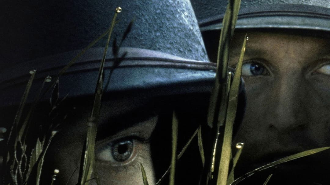 Тонка червона лінія backdrop 13